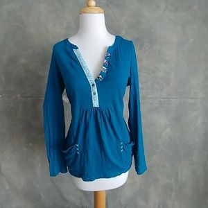 Anyhropologie little yellow button henley